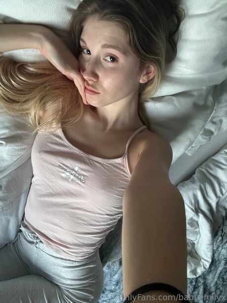 Babyemilyx nice pornstar galleries