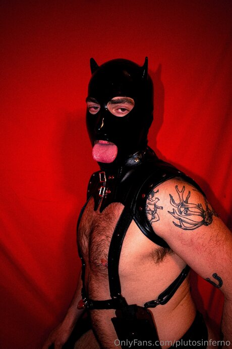 Plutosinferno hot model picture