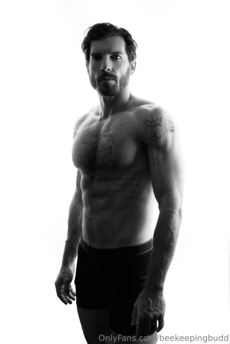 Cenryhavill naked actress picture