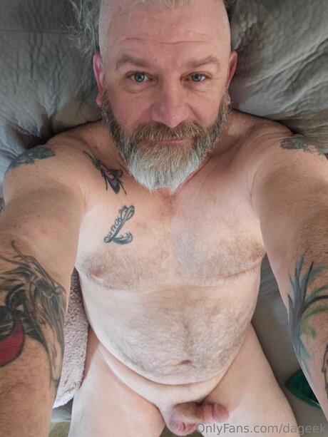 Dageek nude model pictures