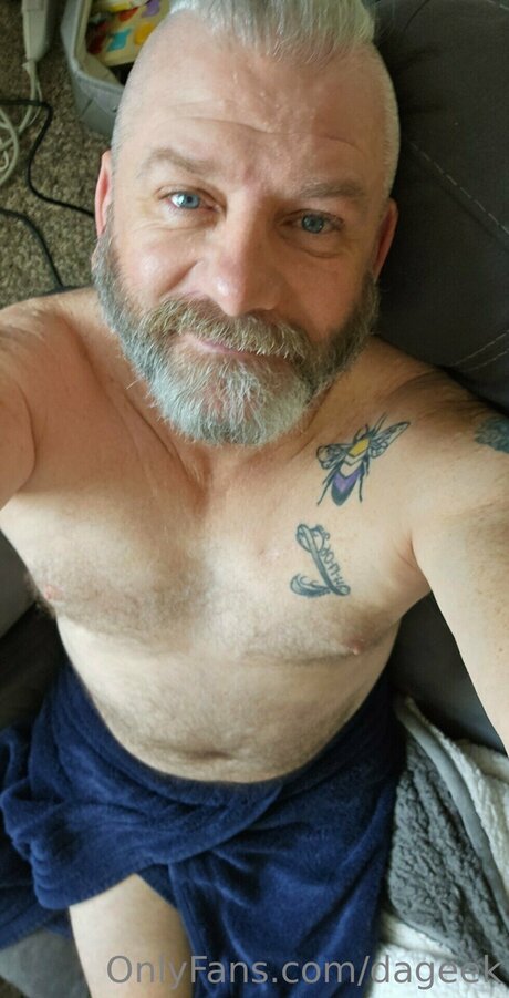 Dageek naked actress img