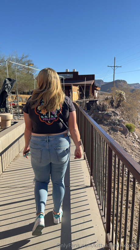 Kaitlyn9286 nude model img