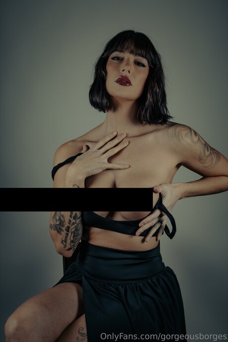 Gorgeousborges exclusive model photo