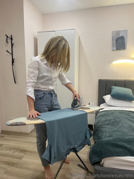 Loreleisecrets nude actress pic