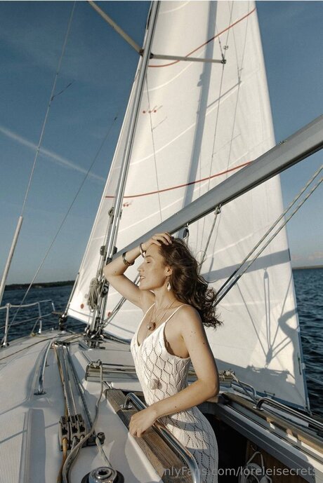Loreleisecrets top model pic