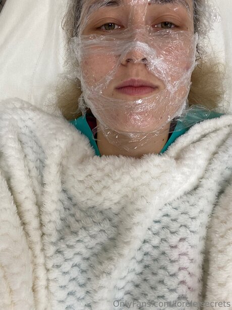 Loreleisecrets model free photos