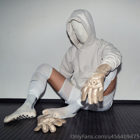 Paulforallsports beautiful actress pic