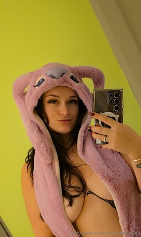 Miss Teriousx naked actress img