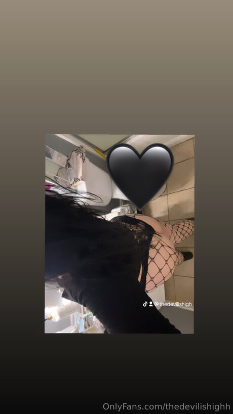 Thedevilishighh erotic model photos