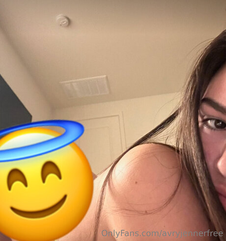 Avryjennerfree pornstar adult photo