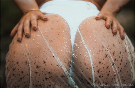 Mistressssx pretty pornstar img