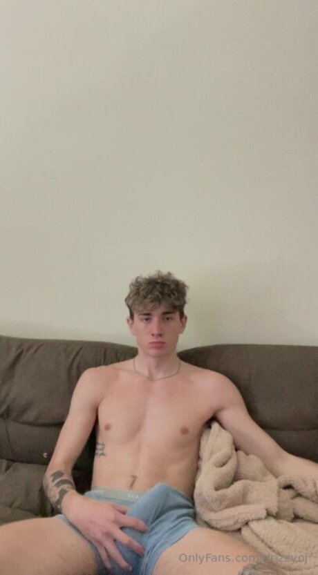 Drizzyoj model sexy pictures