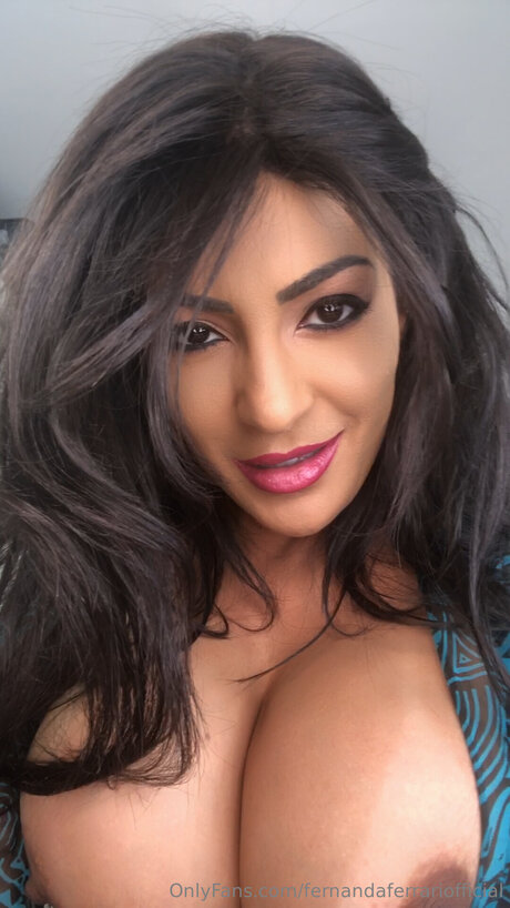 Fernandaferrariofficial nude star pictures