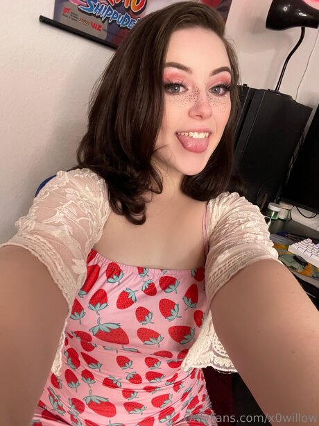 X0willow model pornographic photos