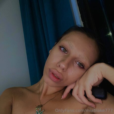 Ana Ji hd pornstar pics