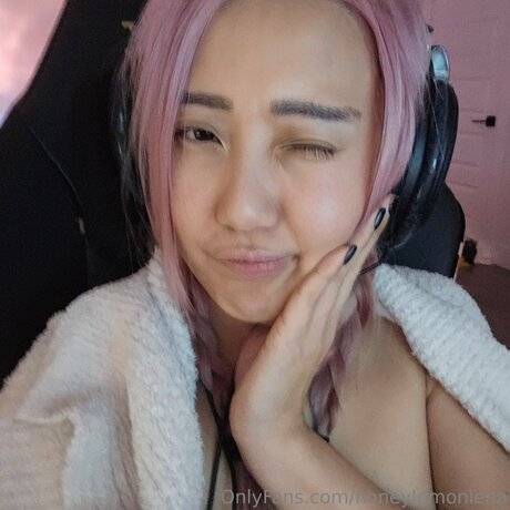 Honeylemonlena erotic actress galleries