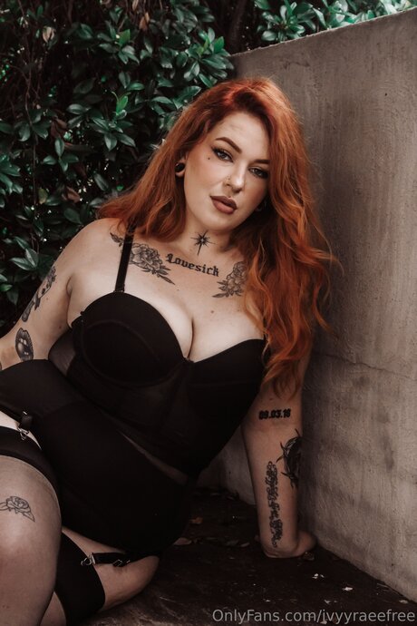 Ivyyraeefree porn model img