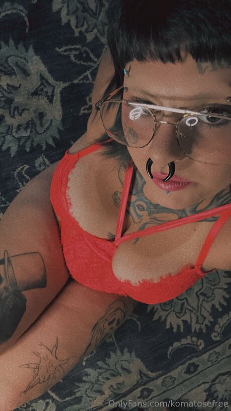 Lydiainthebones free model image