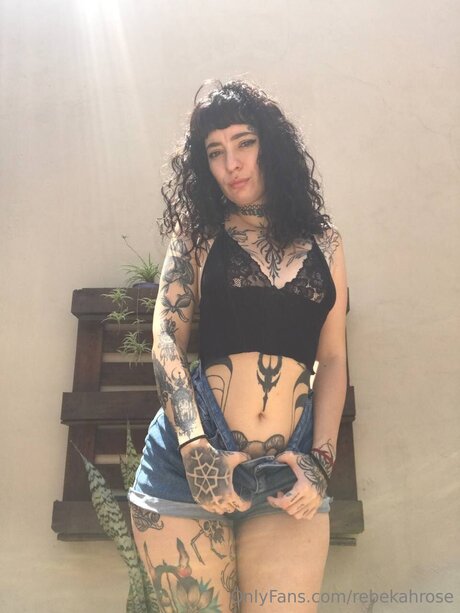 Rebekahrose art model pics