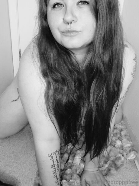 Lllemondropppfree pornstar hd image