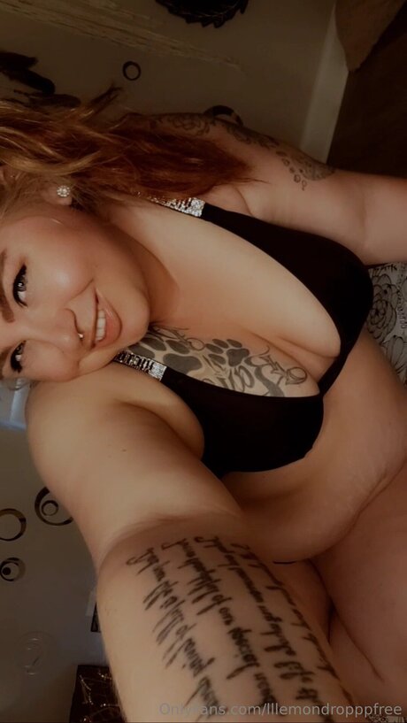 Lllemondropppfree model erotic pic