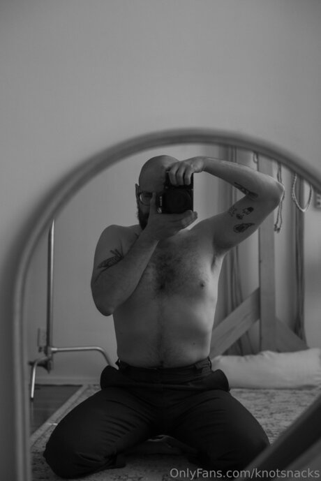 Knotsnacks top actress pic