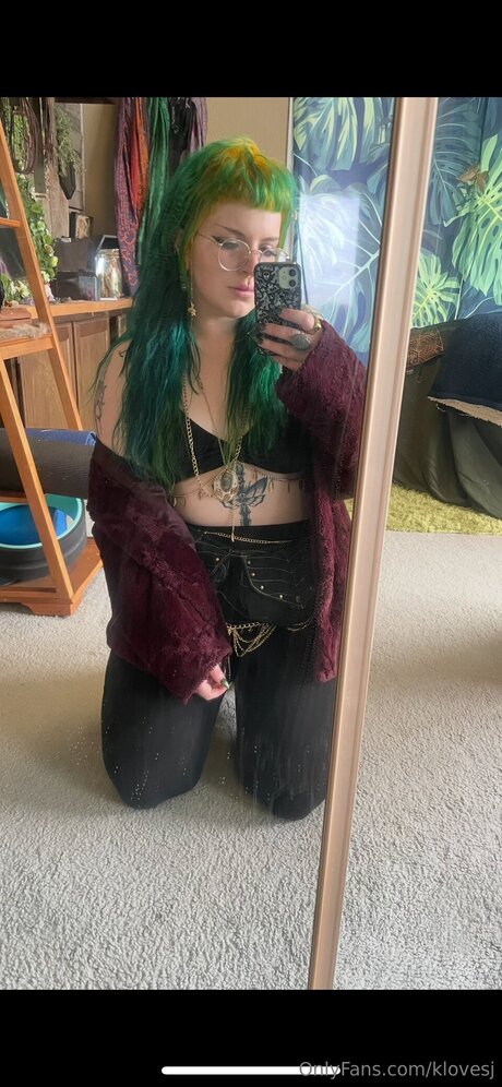 Klovesj nudes model pic