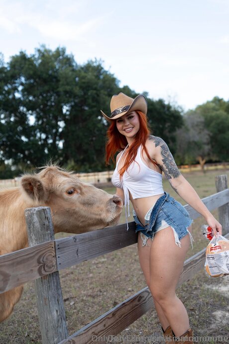 Sinatramonroeoftv model nudes img