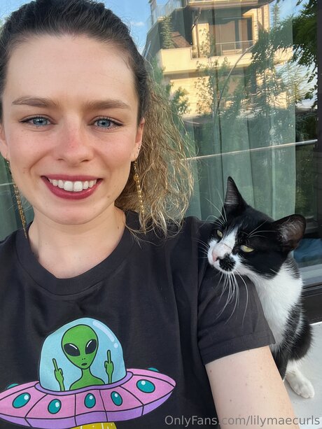 Lilymaecurls hot model archive