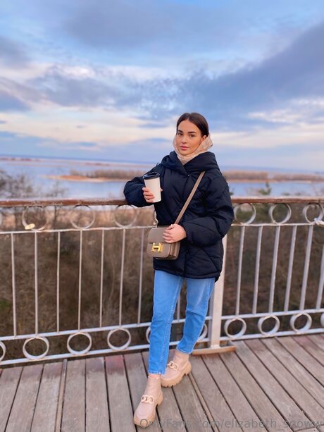 Elizabeth Dreamm model nice image