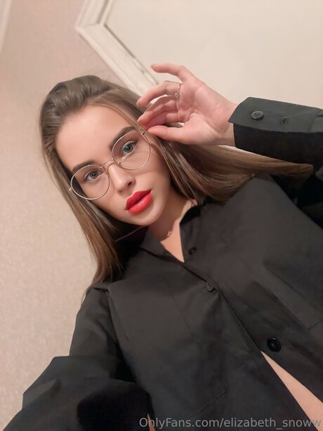 Elizabeth Dreamm star naked img