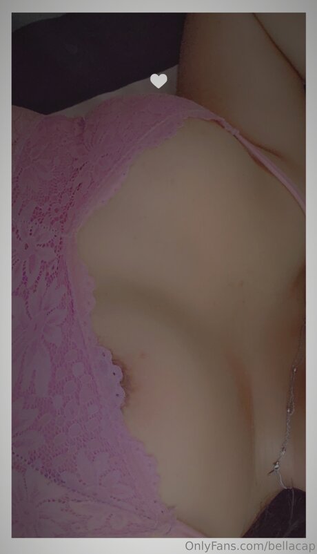 Caperucitarosaof model high quality photos