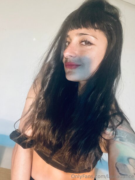 Lauradance hot actress gallery