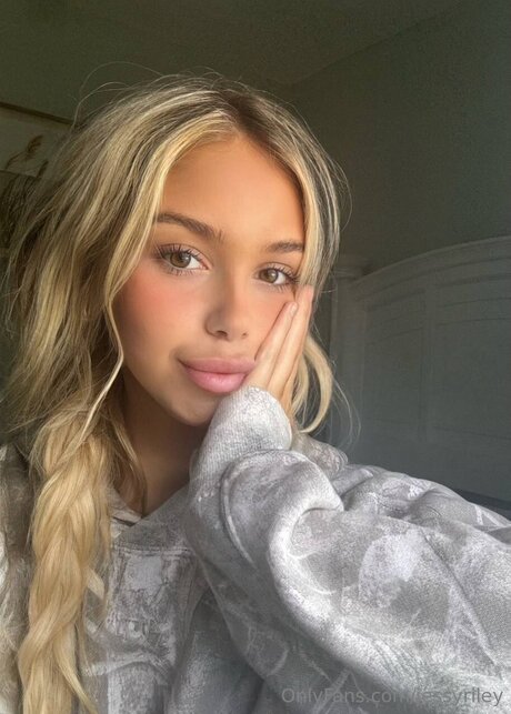 Jessyriley top pornstar pictures