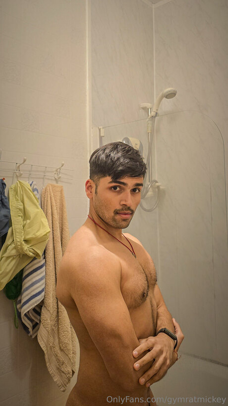 Gymratmickey nude model pics
