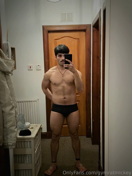 Gymratmickey model free pics