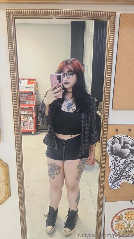 Pigxmilk star sex photo