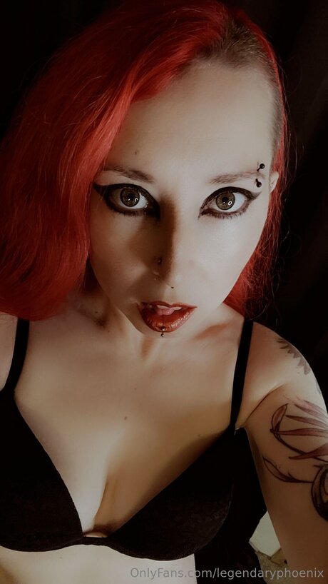 Legendaryphoenix naked model pics