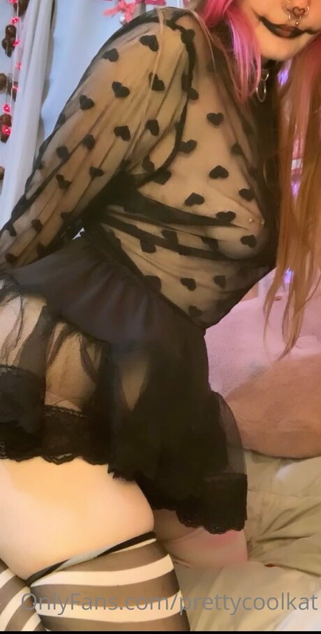 Prettycoolclown model porn pic