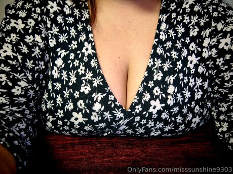 Misssunshine9303 naked actress photos