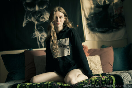 Manifestprncsss sexy pornstar gallery