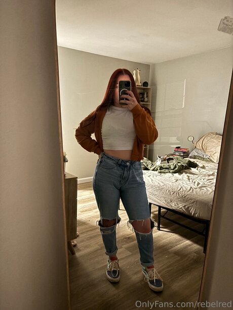 Rebelred sexy model image