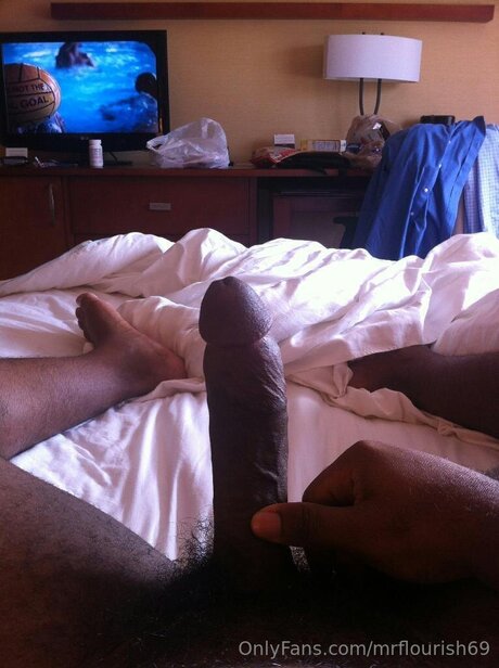 Mrflourish69 nude star image