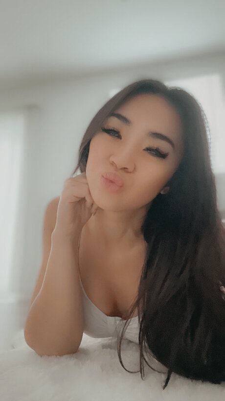 Rahice model perfect image