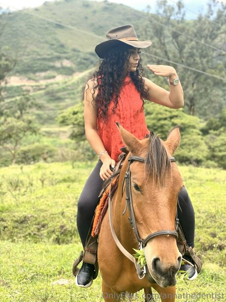 Annathedentist free model pic