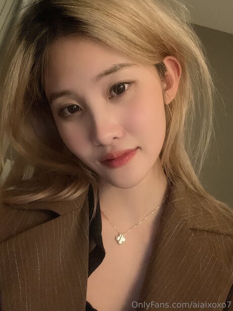 Aiaixoxo7 naked actress pics