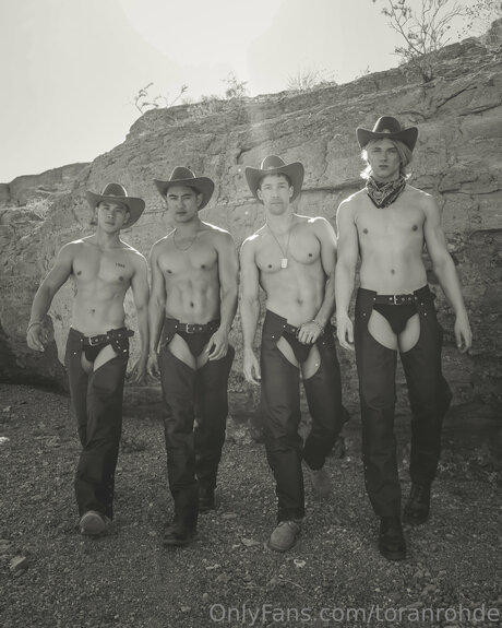 Toranrohdefree nudes pornstar photos