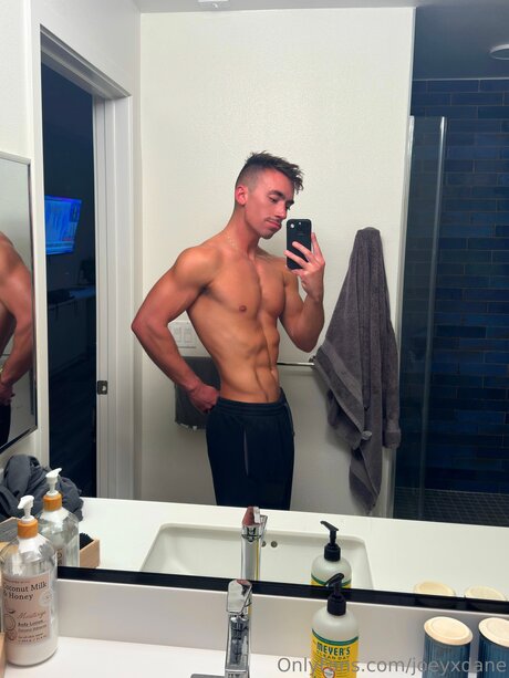 Joeyxdane model sexy images