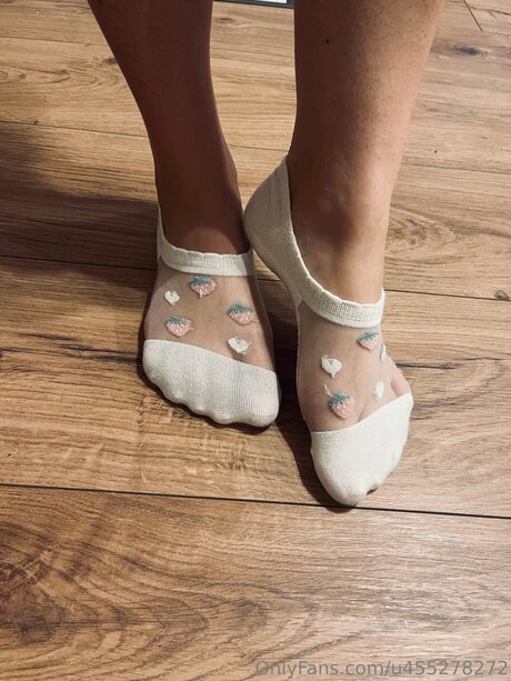 U455278272 pornstar top photo