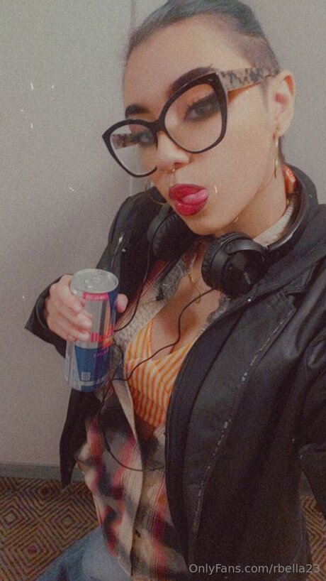 Rbella23 star free pics